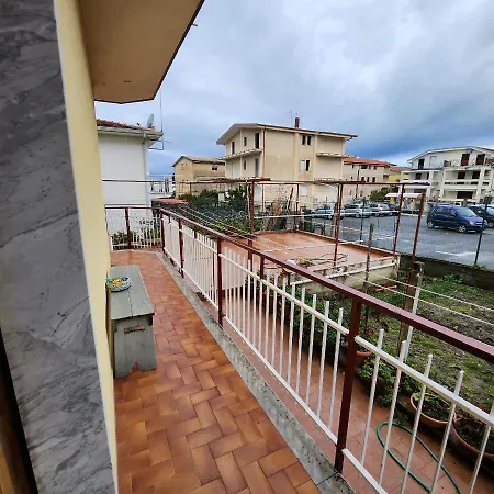 Appartement La Pace Casa Vacanze 2 *